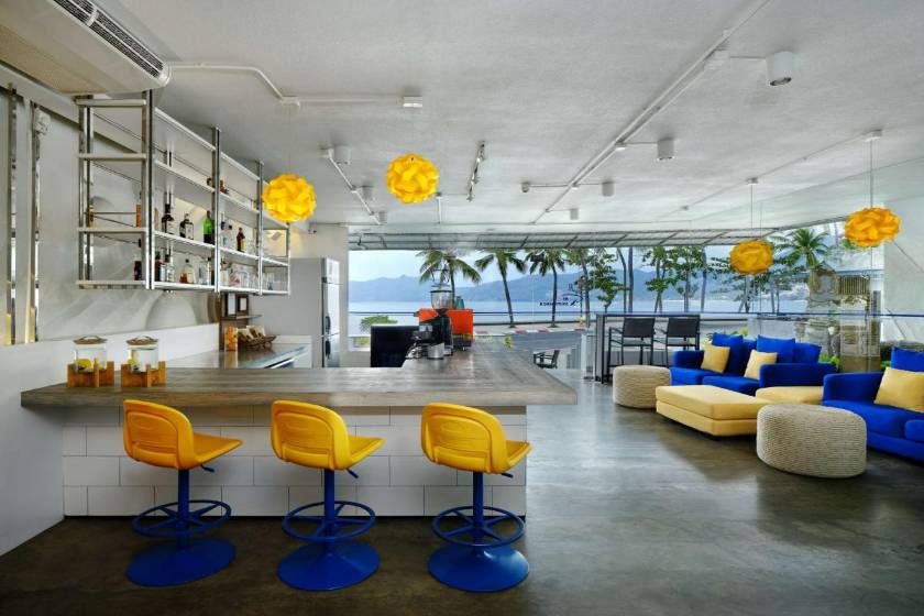 HOMM Bliss Southbeach Patong - cafe