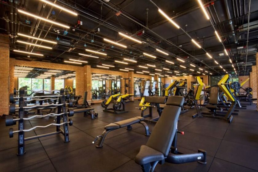 Stay Wellbeing & Lifestyle Resort Phuket - fitness center 