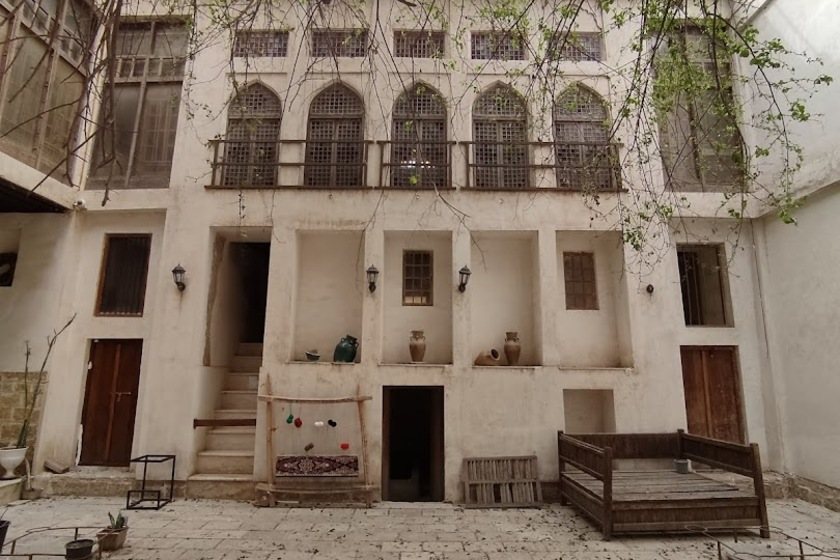 عمارت دهدشتی 