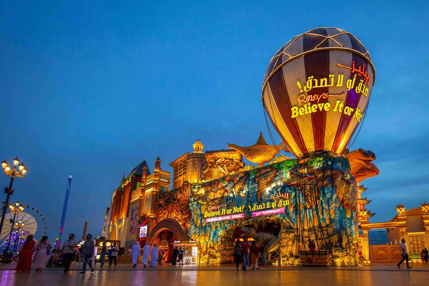 موزه باغ جهانی دبی. منبع عکس: Globalvillage.ae. عکاس: نامشخص