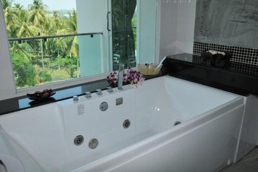 AM Surin Place - SHA Extra Plus Phuket - Penthouse Suite