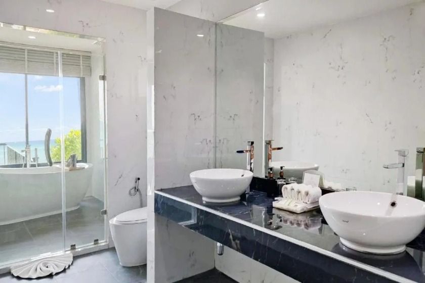 Phi Phi Holiday Resort Phuket - Beachfront Premier Pool