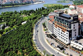 هتل موون پیک گلدن هورن استانبول