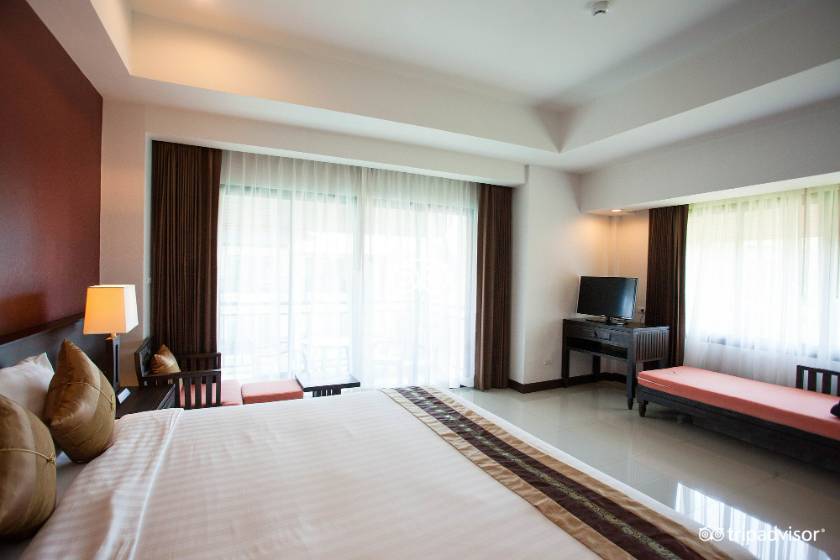 Navatara Phuket Resort - Deluxe Double or Twin Room