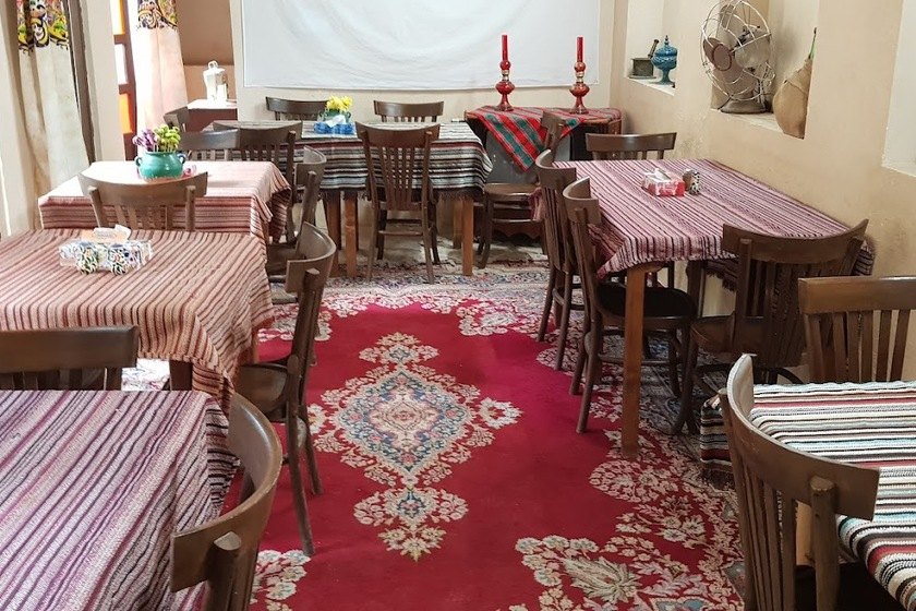 رستوران خانه سنتی پرهامی 