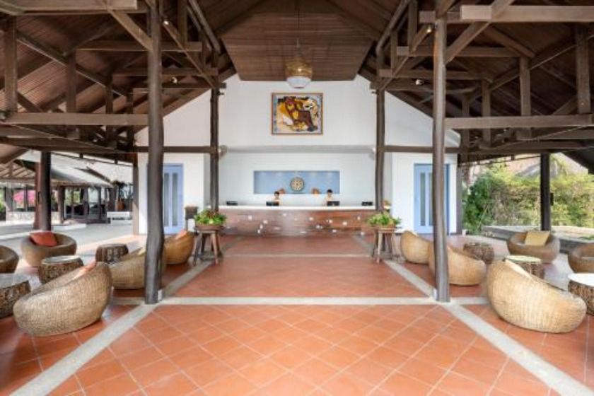 SAii Phi Phi Island Village Phuket - lobby