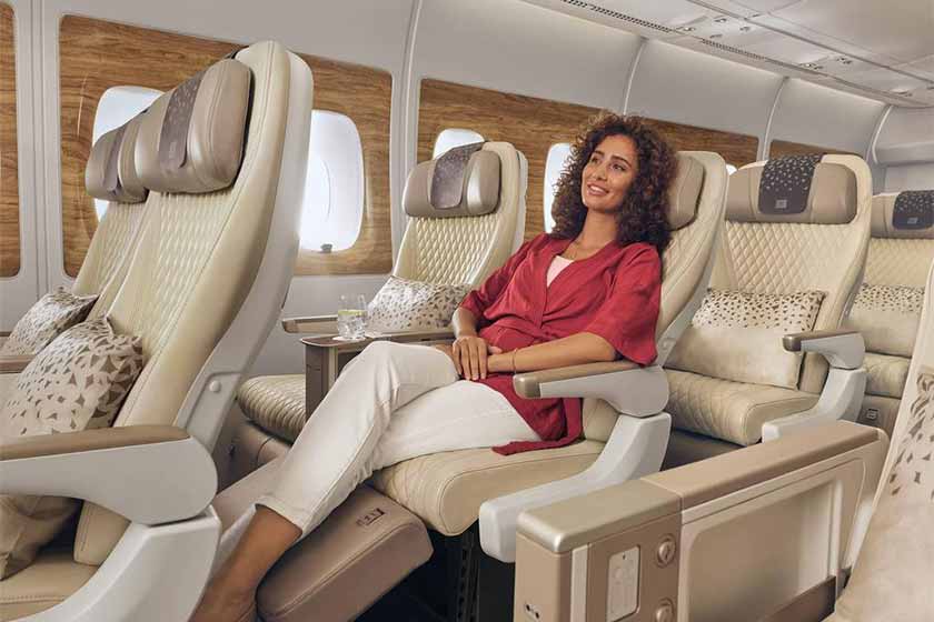 مسافر هواپیما. منبع عکس: وبسایت Theaustralian. عکاس: نامشخص