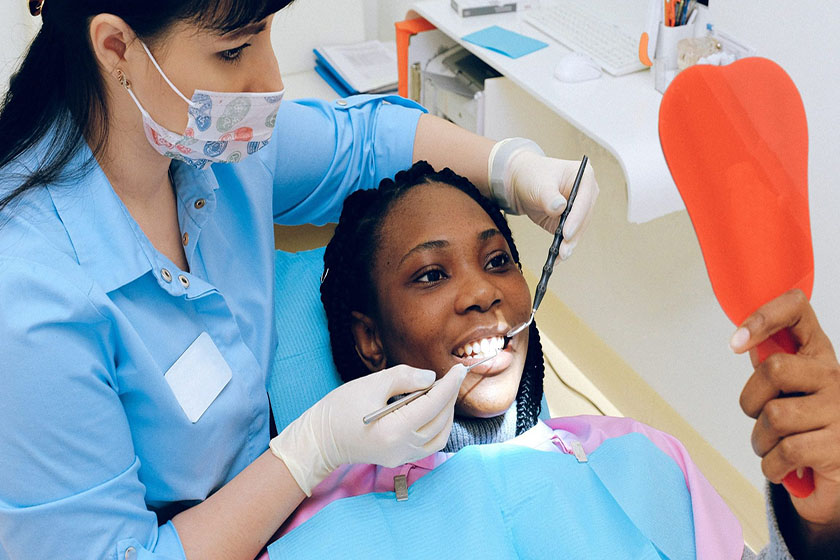 روز دوست ‌داشتن دندانپزشک. منبع عکس: وبسایت Dental Labs. عکاس: نامشخص