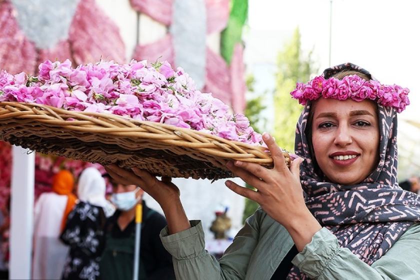 ششمین رویداد گردشگری گل و گلاب شاهوار برگزار می شود