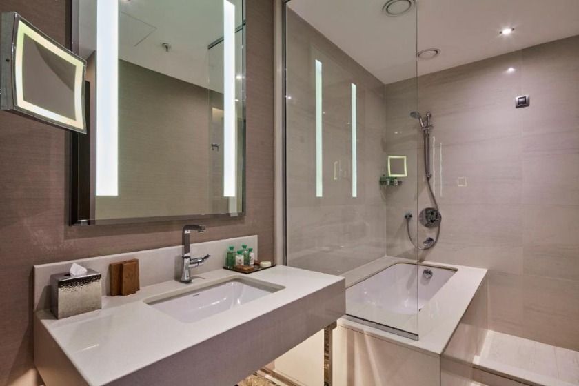 Movenpick Istanbul Hotel Golden Horn Istanbul - Junior Suite with Sea View