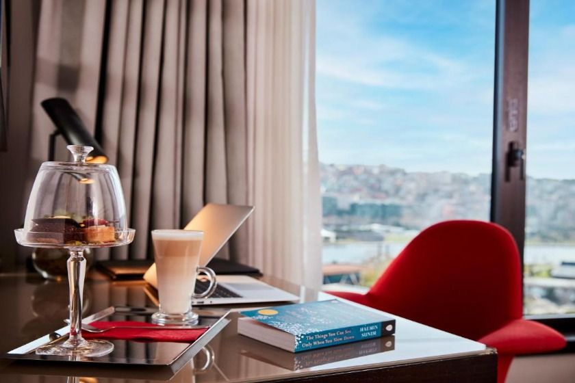 Movenpick Istanbul Hotel Golden Horn Istanbul - Junior Suite with Sea View