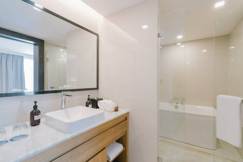 Wyndham La Vita Rawai Phuket - Duplex Family Suite
