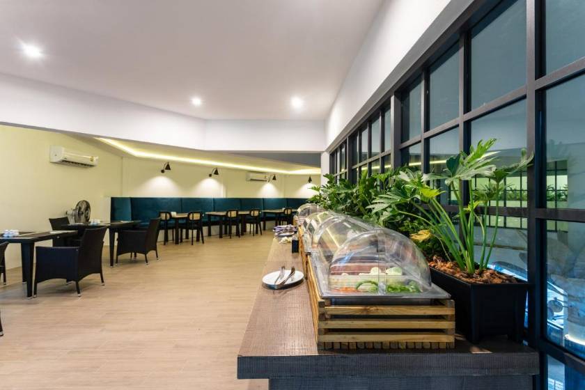 Coconut Village Resort Phuket - SHA Extra Plus - restaurant