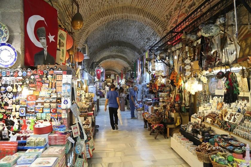 معماری بازار کمر التی