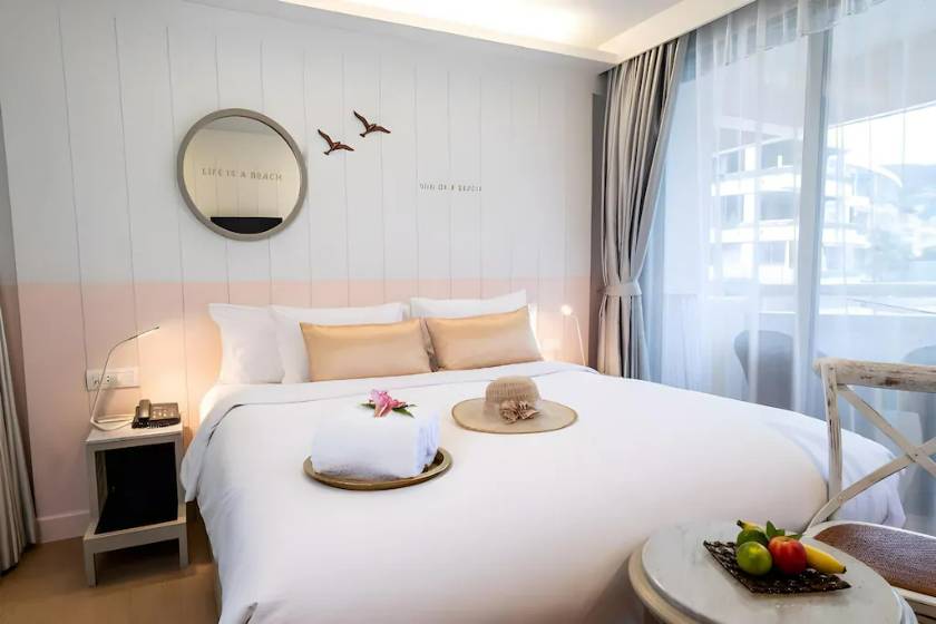 HOMM Bliss Southbeach Patong - Superior Suite Sea View
