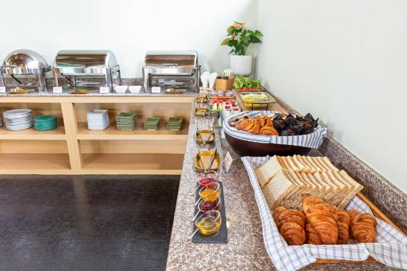 Lady Naya Villas - SHA Extra Plus - breakfast