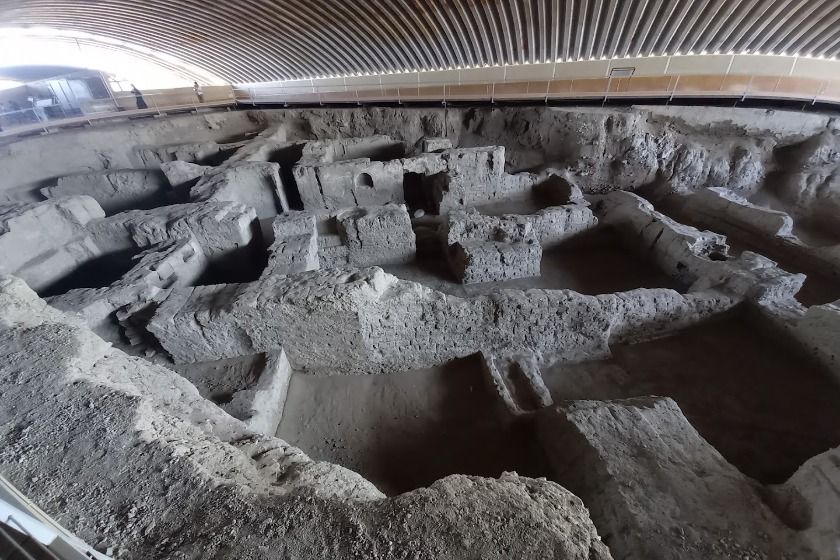 معماری هگمتانه همدان