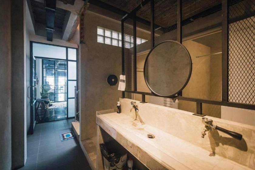 Niece Hostel Phuket - SHA Extra Plus - Queen Room with Shared Bathroom