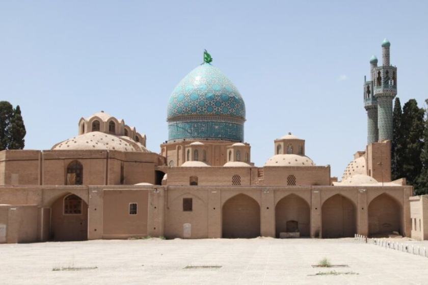 بازگشت اموال مسروقه موزه شاه نعمت الله ولی