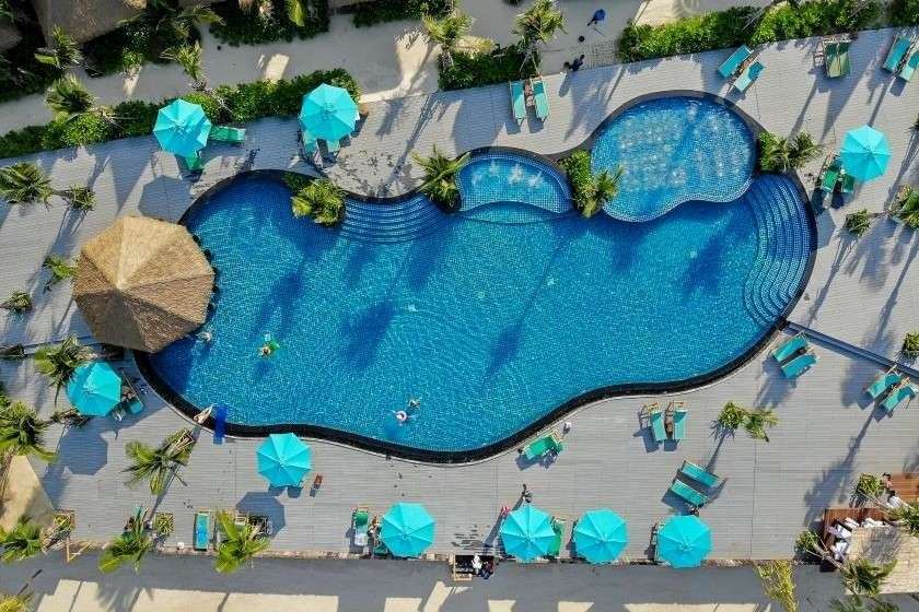 Phi Phi CoCo Beach Resort Phuket - pool