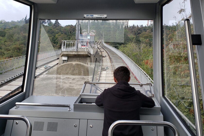 جایگاه کنترل کننده فونیکولار تفلیس. منبع عکس: گوگل‌مپ. عکاس: Huseyin Yazici