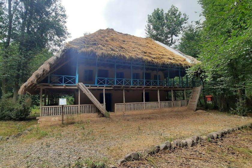موزه میراث روستایی گیلان. منبع عکس: گوگل مپ. عکاس: بهزاد مدانلو