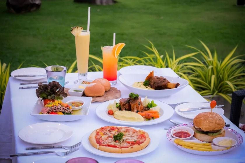 The Vijitt Resort Phuket - food and drink