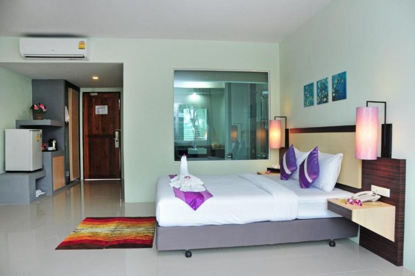 AM Surin Place - SHA Extra Plus Phuket - Deluxe Room Poolside