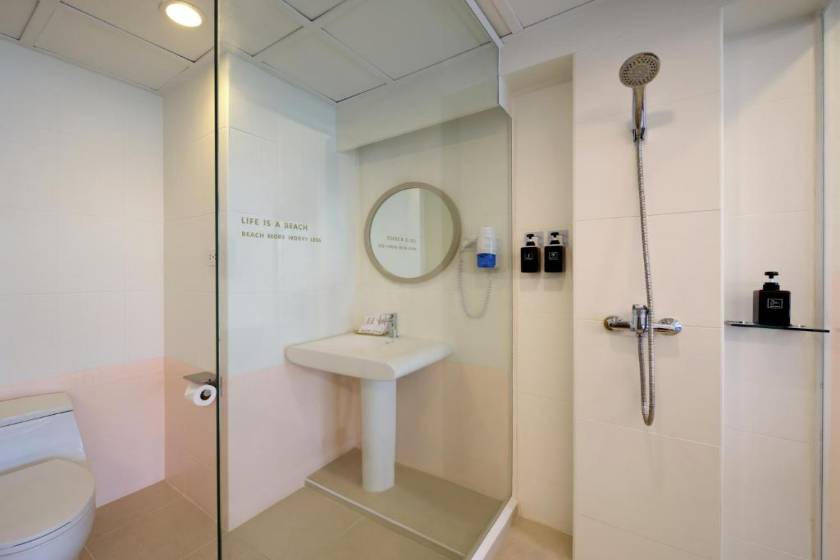 HOMM Bliss Southbeach Patong - Deluxe Double or Twin Room with Sea View