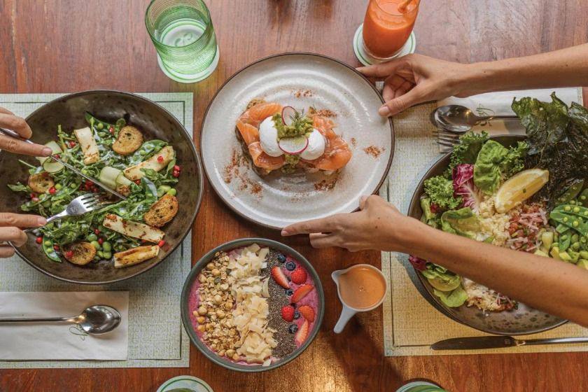 Stay Wellbeing & Lifestyle Resort Phuket - food and drink