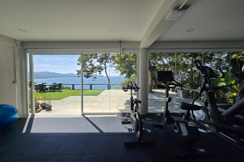 ANONA SUNSET Boutique - fitness cente