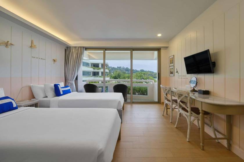 HOMM Bliss Southbeach Patong - Superior Double or Twin Room with Sea view