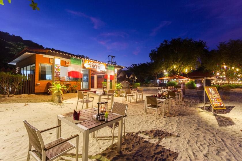 Phi Phi Natural Resort Phuket - beach