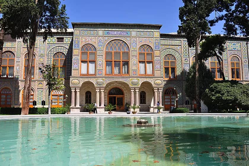 امکانات کاخ گلستان