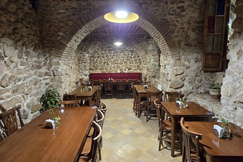 رستوران دوسی 