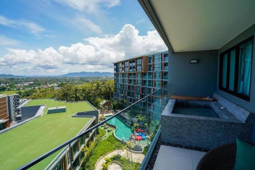 Mida Grande Resort Phuket - Deluxe Ocean View with Jacuzzi