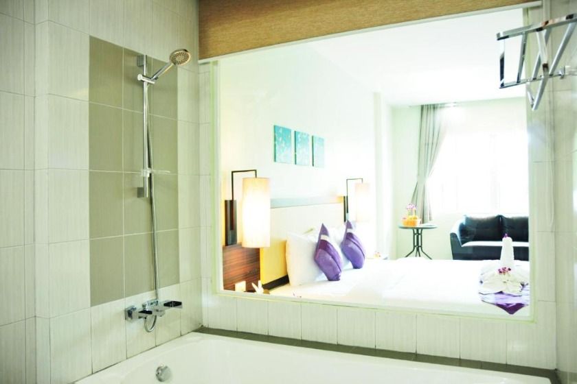 AM Surin Place - SHA Extra Plus Phuket - Deluxe Room Poolside