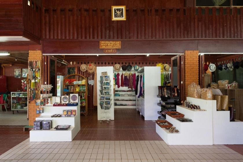 Phi Phi Natural Resort Phuket - Store