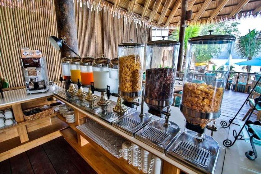 Phi Phi CoCo Beach Resort Phuket - breakfast 