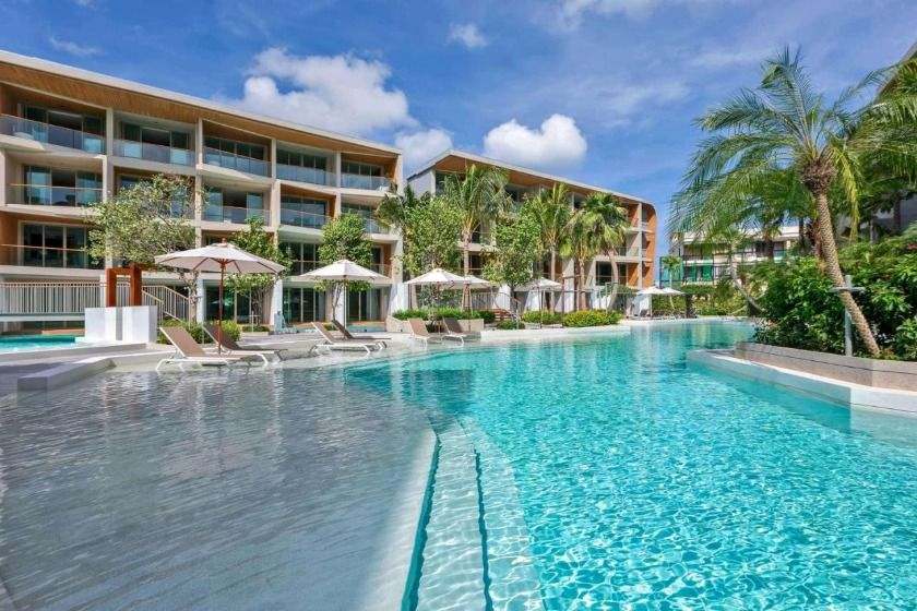 Wyndham Grand Nai Harn Beach Phuket - pool