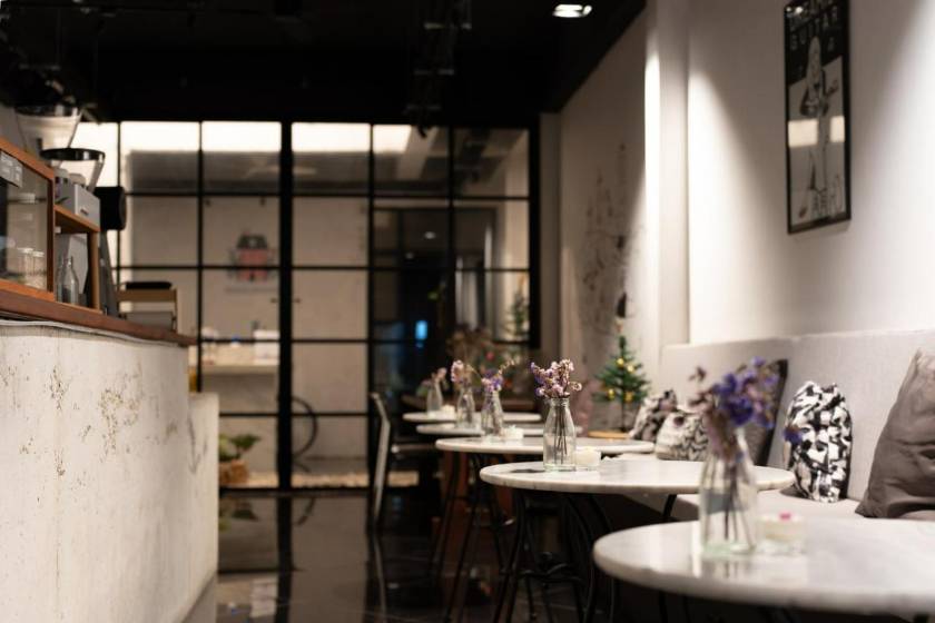 Niece Hostel Phuket - SHA Extra Plus - cafe