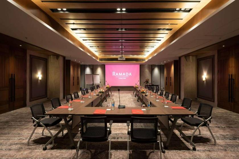 Ramada Plaza by Wyndham Chao Fah Phuket - conference room