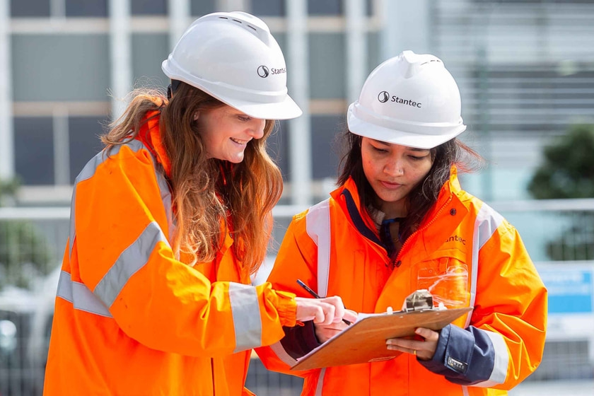 روز جهانی زنان در مهندسی. منبع عکس: وبسایت New civil engineer.com. عکاس: نامشخص