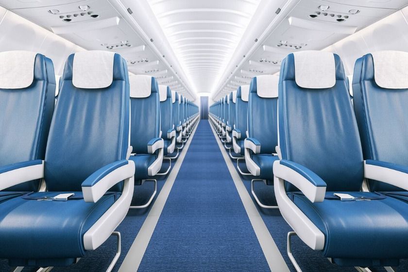 صندلی های آبی هواپیما. منبع عکس: گوگل‌مپ. عکاس: نامشخص