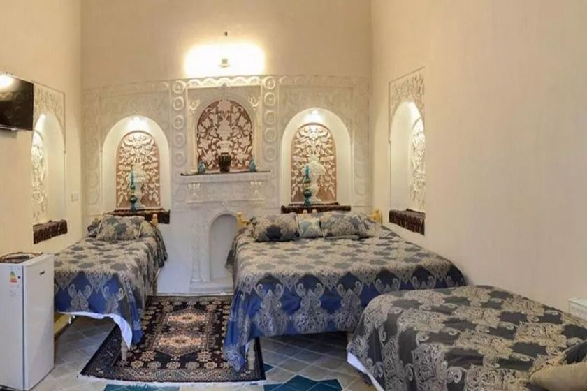 اقامتگاه سنتی خادمی کاشان - اتاق