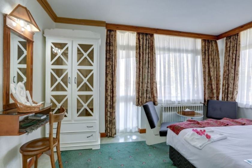 هتل جهانگردی لاهیجان - اتاق