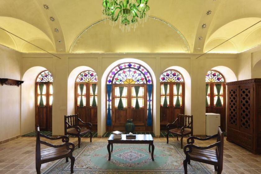 اقامتگاه سنتی خانه مرشدی کاشان - اتاق