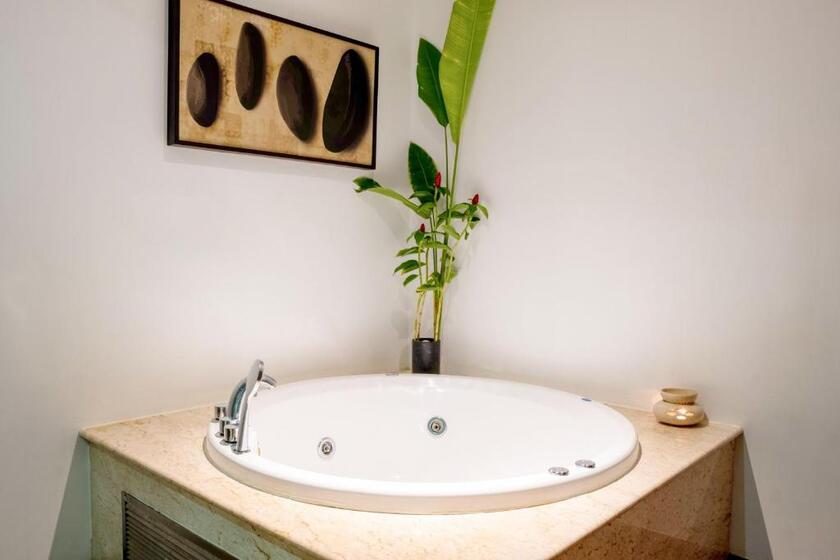 Holiday Inn Resort Phuket Karon Beach, an IHG Hotel phuket - room