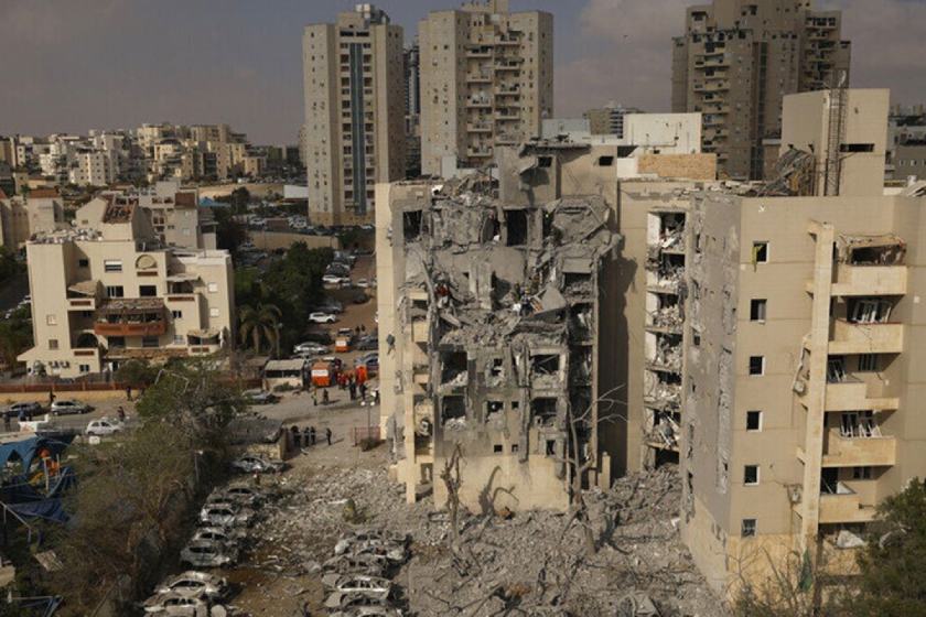 سفرای کشورهای مختلف جهان از نقاط مورد اصابت تهران بازدید کردند