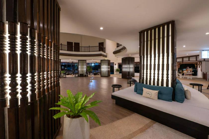 Arinara Beach Resort Phuket - SHA Extra Plus - lobby